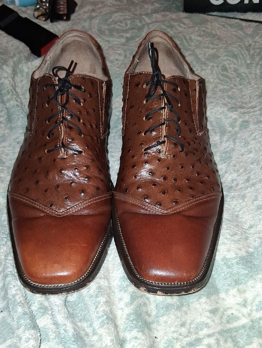 Men's Brown Perforated Leather Lace-Up Oxfords